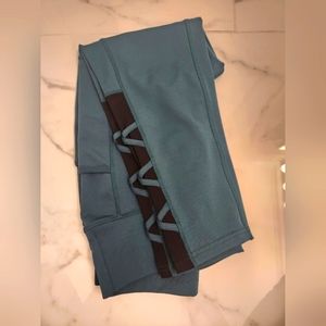 NEW- POP- FIT LEGGINGS M